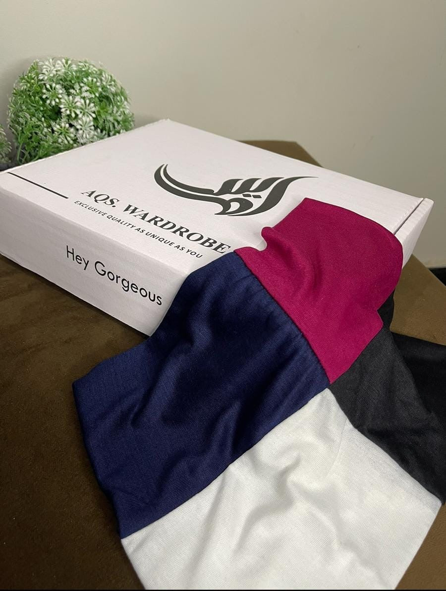 4 Hijabs (Bundle Box)