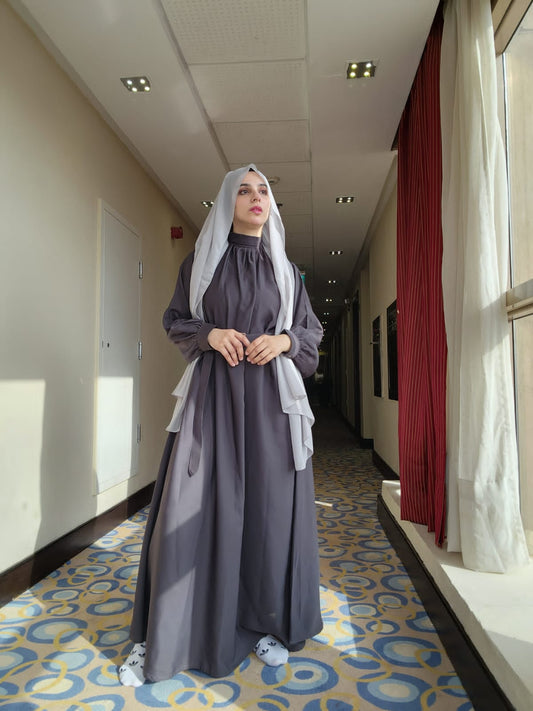 High Neck Abaya - Aqswardrobe.pk